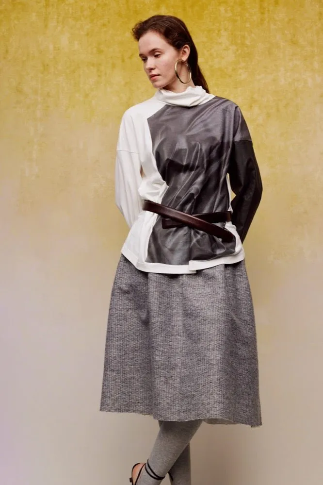 Deer Velvet Midi-skirt in Grey