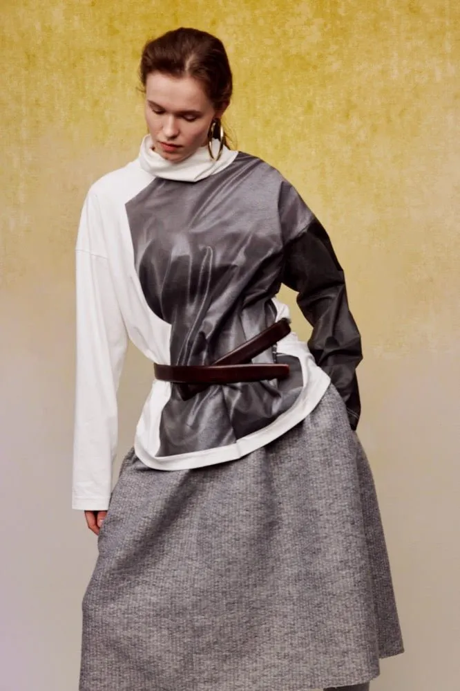 Deer Velvet Midi-skirt in Grey