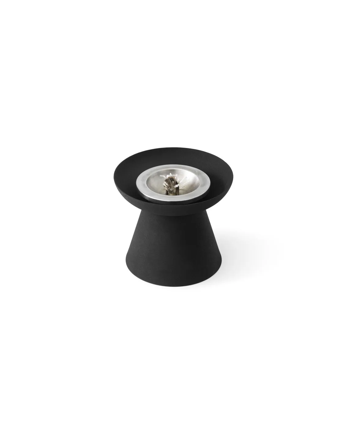 Meira Oil Lantern