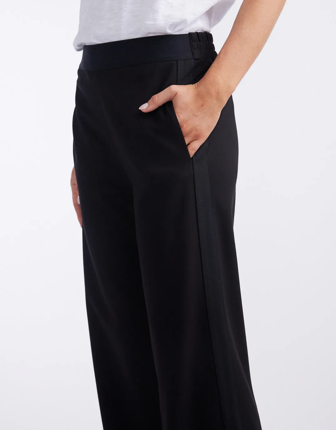 Timeless Spring 7/8 Ponte Pant - Black/Black Stripe